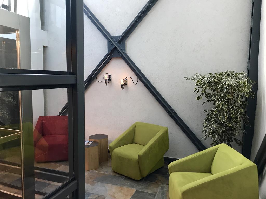 Hotel Lux Divina Braşov Extérieur photo