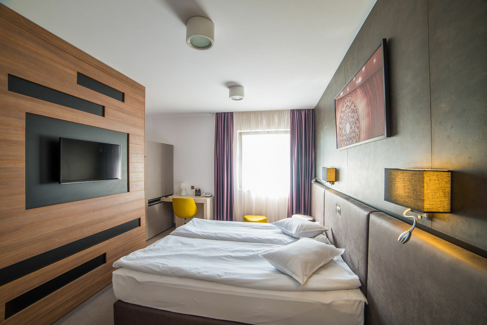 Hotel Lux Divina Braşov Extérieur photo