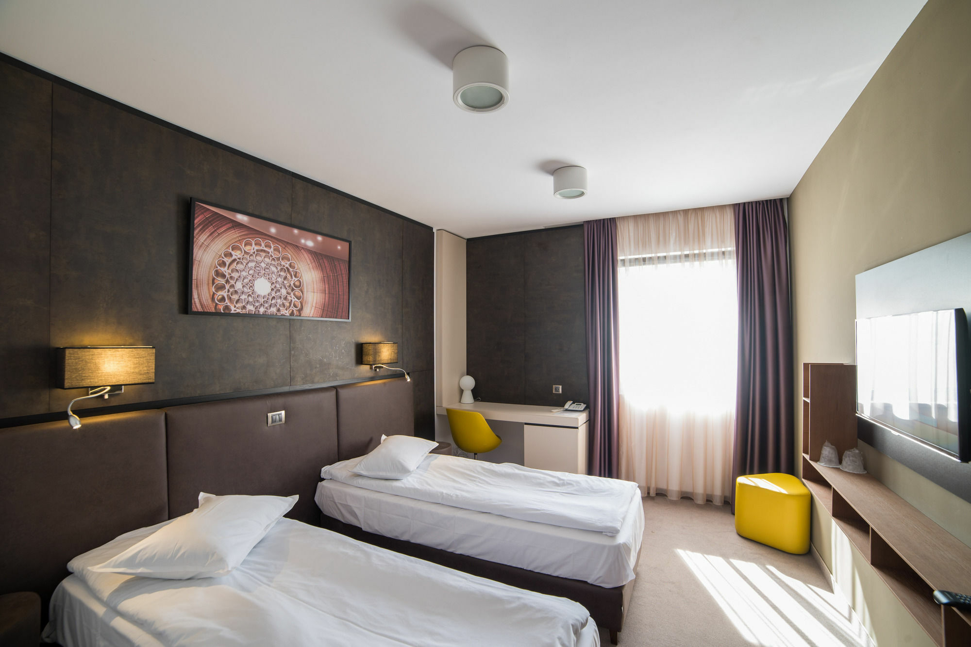 Hotel Lux Divina Braşov Extérieur photo